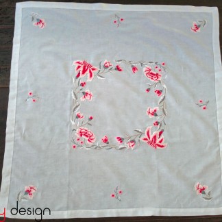 Square table cloth - Camellia flower embroidery (size 90cm)